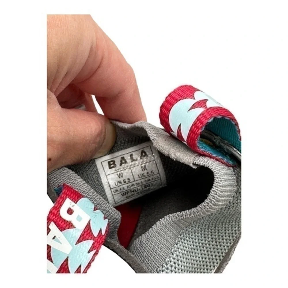 BALA Twelves Shade Gray Healthcare Washable Shoes Fluid Resistant EUC 6.5